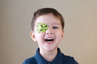 Làm thế nào để lutein cải thiện mắt lười biếng trẻ em (Amblyopia)?